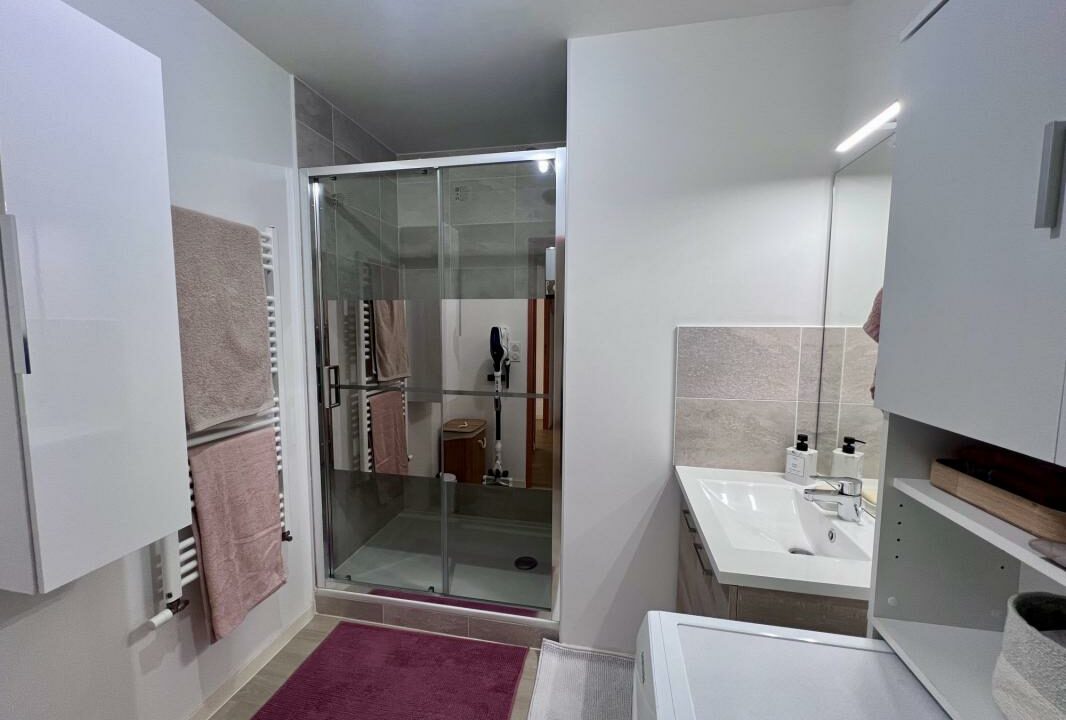 290-COMPANY38357KRV-03052025-022108-6