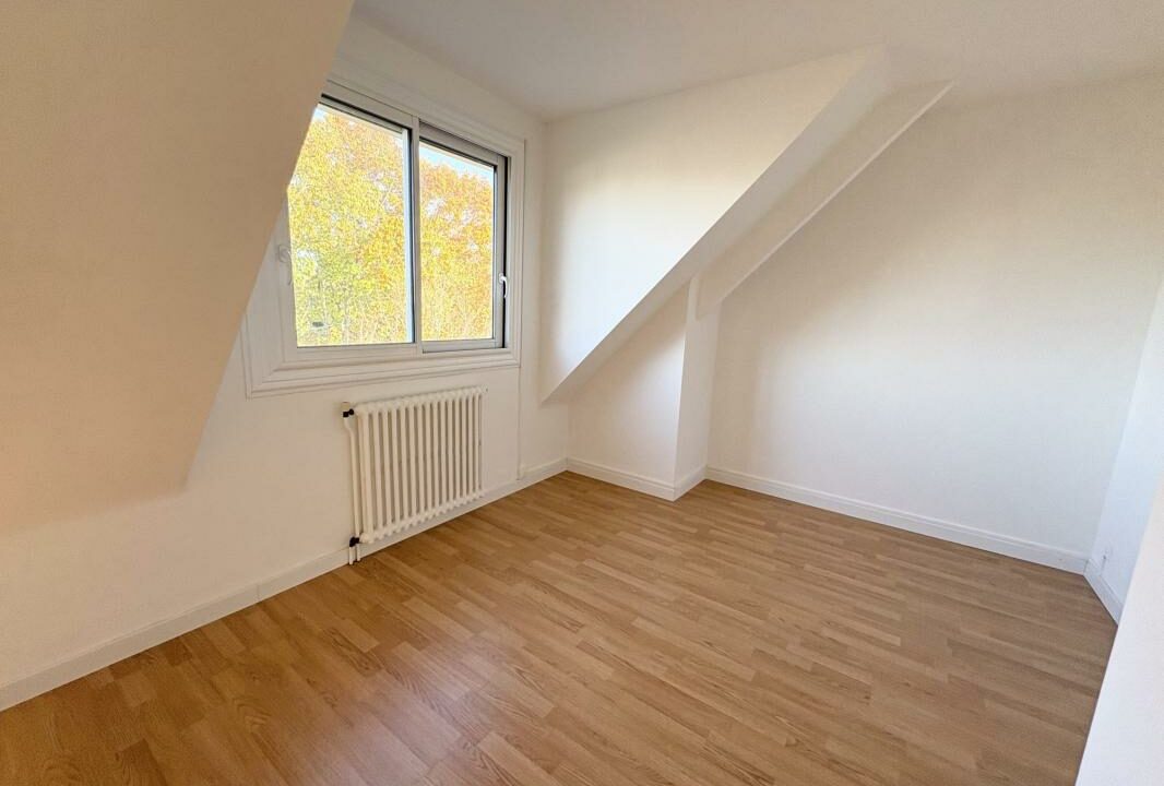 LM2380-ARSATI-31102025-075236-6