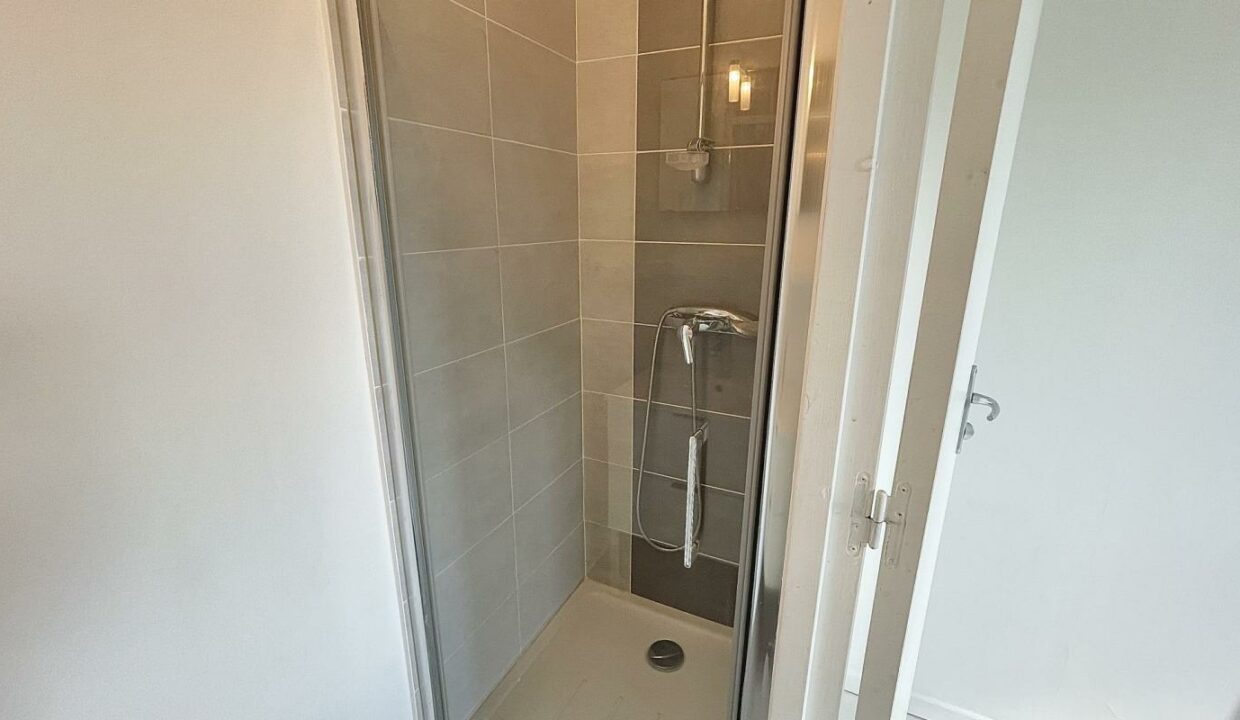 302-ARSATI-30112025-033837-7